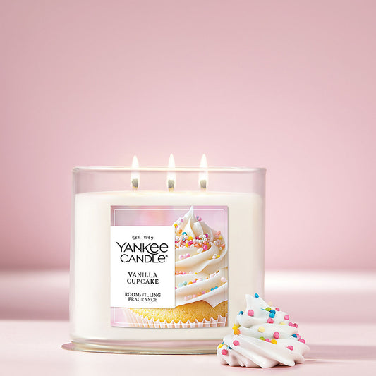 Vanilla Cupcake 3-Wick Candle - US 86270