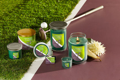 On the Green - Pear & Water Lily - US 93010