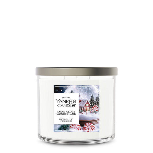 Snow Globe Wonderland 3-Wick Candle - US 10231