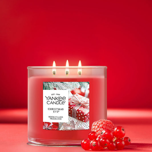 Christmas Eve® 3-Wick Candle - US 18999