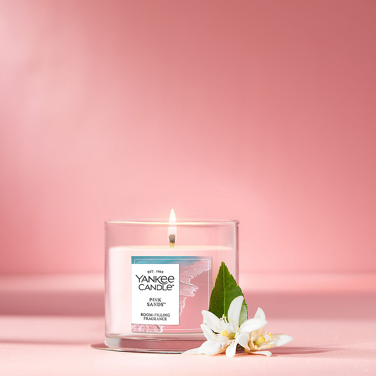 Pink Sands™ Small Tumbler Candle - US 49221