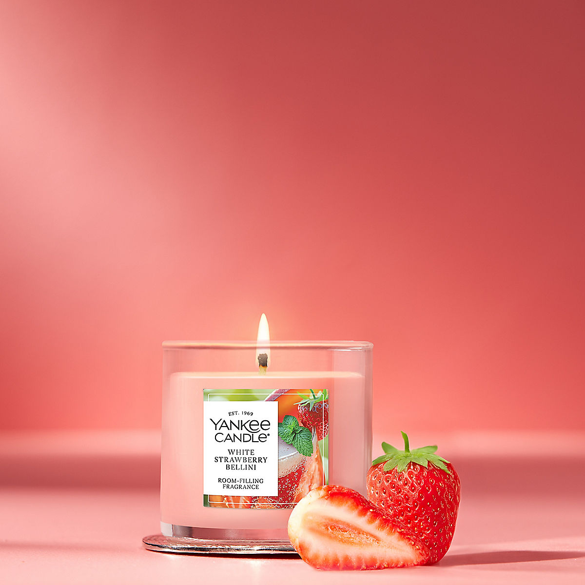 White Strawberry Bellini Small Tumbler Candle - US 44817