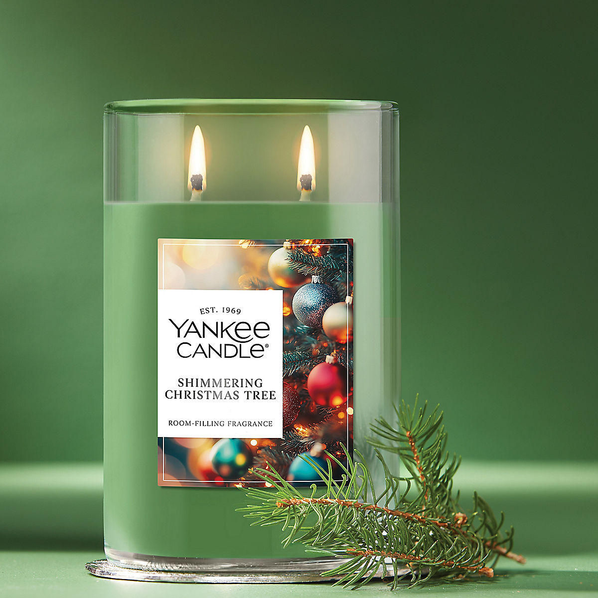 Shimmering Christmas Tree Large Tumbler Candle - US 03166