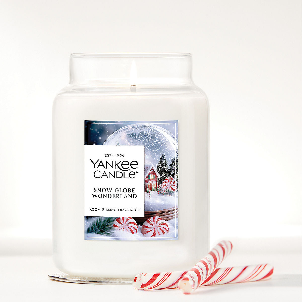 Snow Globe Wonderland Original Large Jar Candle - US 01110