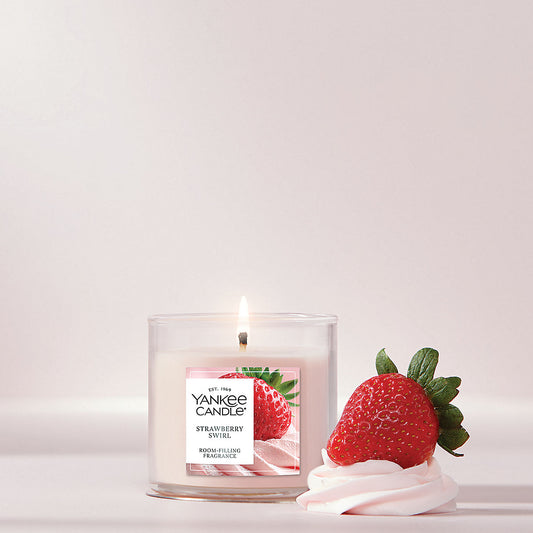 Strawberry Swirl Small Tumbler Candle - US 72773