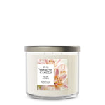 Lilies & Lace 3-Wick Candle - US 62130