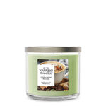 Cardamom Woods 3-Wick Candle - US 27654