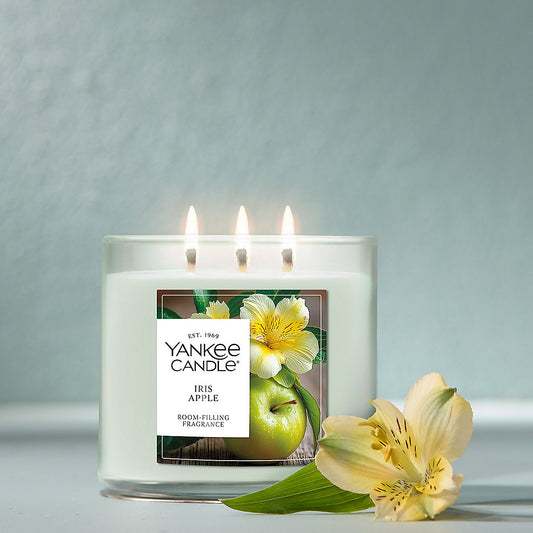 Iris Apple 3-Wick Candle - US 44625