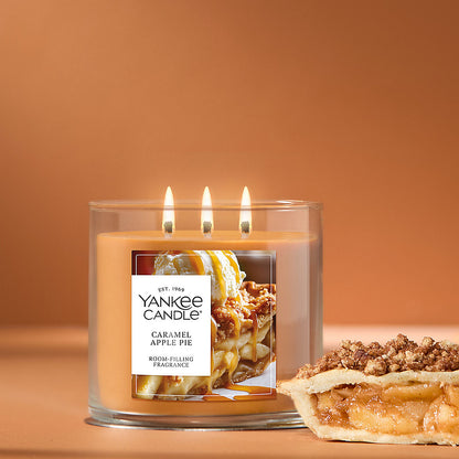 Caramel Apple Pie 3-Wick Candle - US 10336