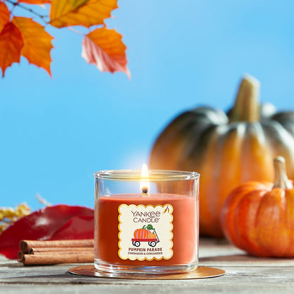 Pumpkin Parade Small Tumbler Candle - US 09834