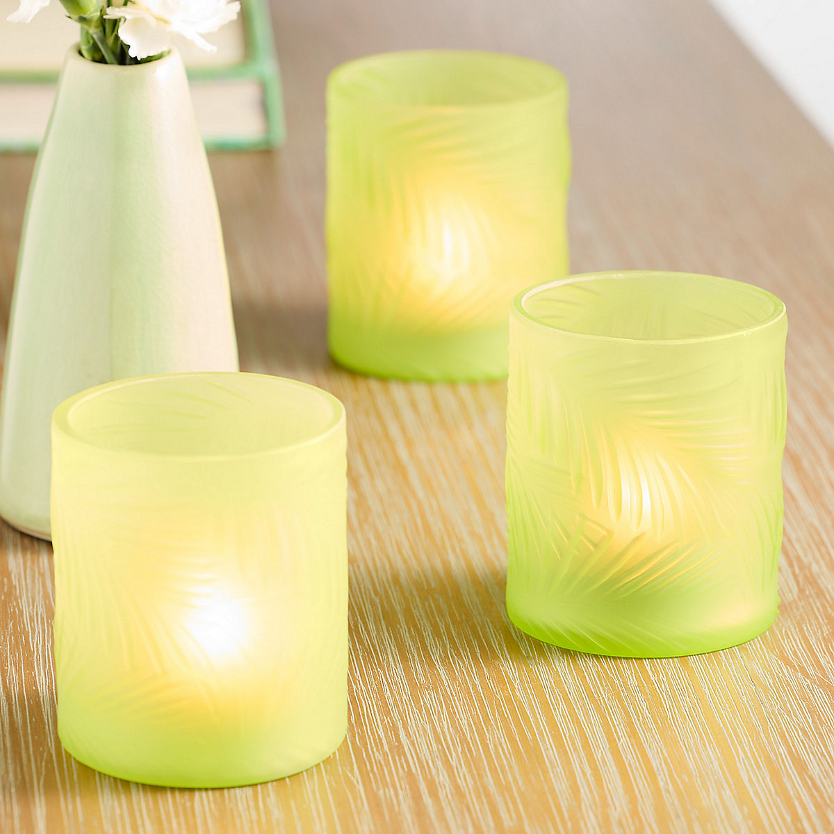 Sage Leaf Tea Light Candle Holder - US 79611